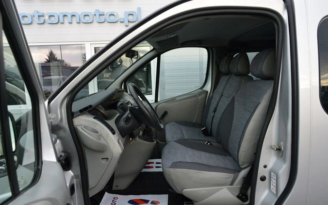 Renault Trafic cena 28900 przebieg: 278000, rok produkcji 2007 z Hrubieszów małe 379